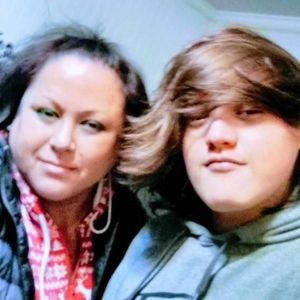 Meet your Posher, Holly